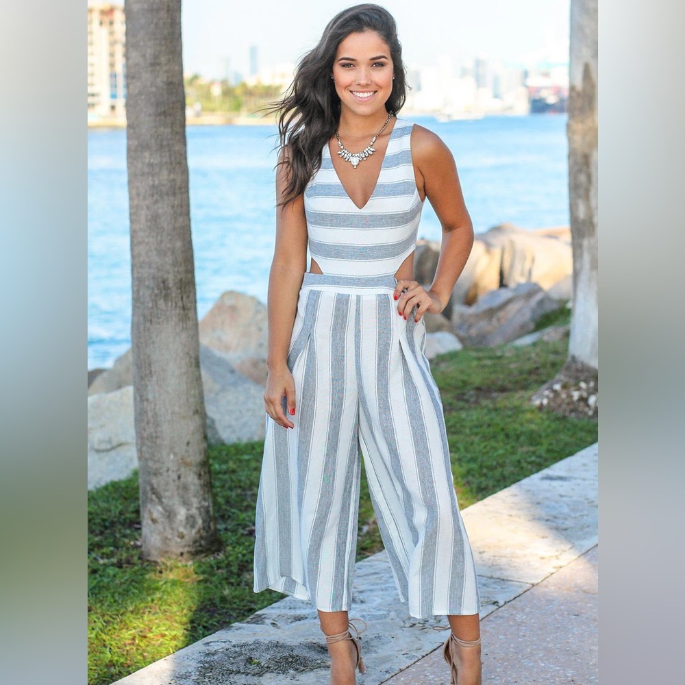 L'ATISTE Gray and White Striped Jumpsuit Size M